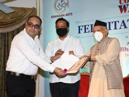 Local Covid warriors felicitated by the Governor of Maharashtra | Local Covid warriors felicitated by the Governor of Maharashtra Local Covid warriors felicitated by the Governor of Maharashtra | Local Covid warriors felicitated by the Governor of Maharashtra