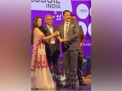 Sanjay Ghodawat receives 'Globoil Philanthropist of the Year 2021' Award | Sanjay Ghodawat receives 'Globoil Philanthropist of the Year 2021' Award