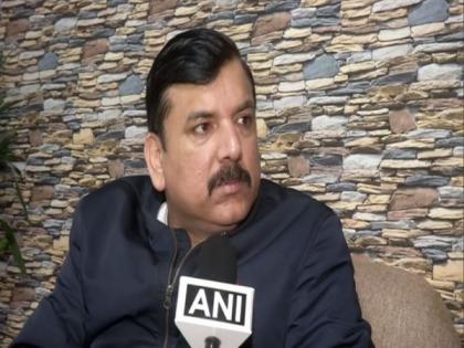 Scindia questions his own party as it fails to deliver, says AAP's Sanjay Singh | Scindia questions his own party as it fails to deliver, says AAP's Sanjay Singh
