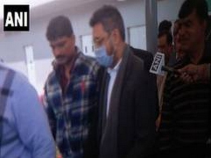 Delhi Police challenges bail plea of cricket bookie Sanjeev Chawla | Delhi Police challenges bail plea of cricket bookie Sanjeev Chawla