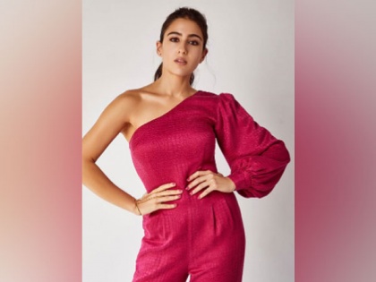 Sara Ali Khan exudes elegance in textured pink jumpsuit for 'Coolie No. 1' promotions | Sara Ali Khan exudes elegance in textured pink jumpsuit for 'Coolie No. 1' promotions