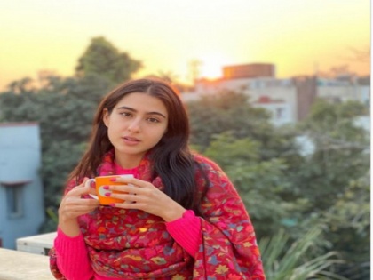 Sara Ali Khan enjoys 'winter chai' by the 'setting sky' | Sara Ali Khan enjoys 'winter chai' by the 'setting sky'