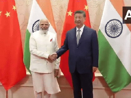 PM Modi, Chinese President hold bilateral talks in Tianjin | PM Modi, Chinese President hold bilateral talks in Tianjin PM Modi, Chinese President hold bilateral talks in Tianjin | PM Modi, Chinese President hold bilateral talks in Tianjin