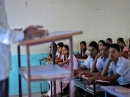 Haryana asks officials to redress grievances regarding fee by private schools | Haryana asks officials to redress grievances regarding fee by private schools