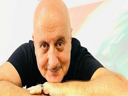 Anupam Kher feels proud on being called 'Dulari's son' | Anupam Kher feels proud on being called 'Dulari's son'