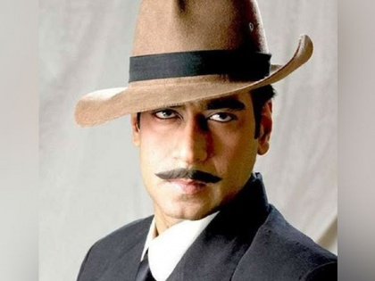 Ajay Devgn pays tribute to freedom fighter Shaheed Bhagat Singh | Ajay Devgn pays tribute to freedom fighter Shaheed Bhagat Singh