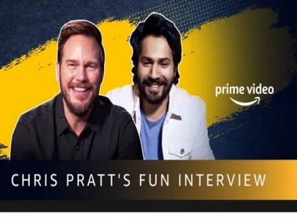 Varun Dhawan teaches dance steps to Chris Pratt on this hit song | Varun Dhawan teaches dance steps to Chris Pratt on this hit song