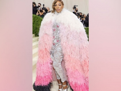Serena Williams dons pink feather cape at Met Gala 2021 | Serena Williams dons pink feather cape at Met Gala 2021