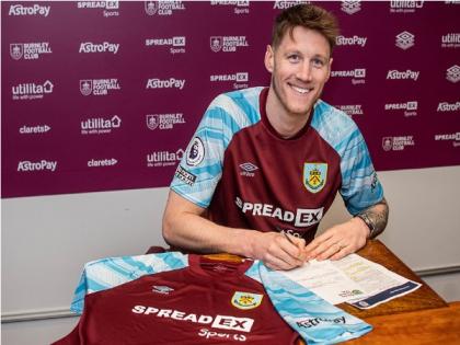 Premier League: Burnley sign Wout Weghorst from VfL Wolfsburg on three and half years contract | Premier League: Burnley sign Wout Weghorst from VfL Wolfsburg on three and half years contract