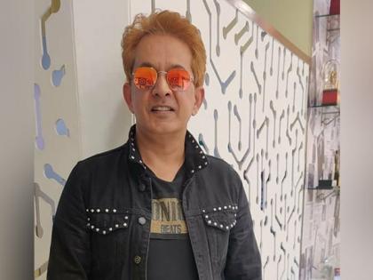 Hairstylist Jawed Habib tenders apology for his spitting act on a woman's head | Hairstylist Jawed Habib tenders apology for his spitting act on a woman's head