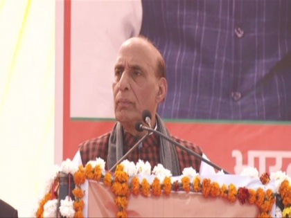 UP Assembly polls: Those trying to form govt by dividing society can't be Samajwadis, says Rajnath Singh | UP Assembly polls: Those trying to form govt by dividing society can't be Samajwadis, says Rajnath Singh