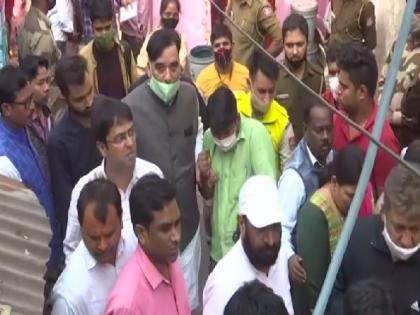 Delhi Minister Gopal Rai visits hospital, cylinder blast incident spot to review situation | Delhi Minister Gopal Rai visits hospital, cylinder blast incident spot to review situation