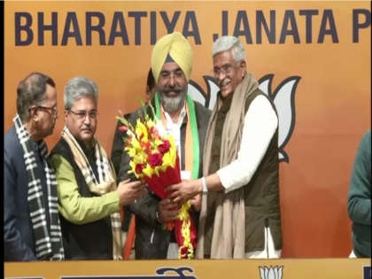 Close aide of Sukhbir Singh Badal joins BJP, says SAD has gone off-track its agenda | Close aide of Sukhbir Singh Badal joins BJP, says SAD has gone off-track its agenda