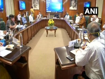 Shah chairs meeting to review preparedness to tackle flood situation in country | Shah chairs meeting to review preparedness to tackle flood situation in country