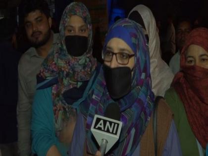 Amid coronavirus outbreak, Shaheen Bagh protesters say they're taking all precautions at protest site | Amid coronavirus outbreak, Shaheen Bagh protesters say they're taking all precautions at protest site
