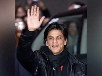 #WeWantAnnoucementSRK trends on Twitter, fans ask Shah Rukh to announce new films | #WeWantAnnoucementSRK trends on Twitter, fans ask Shah Rukh to announce new films