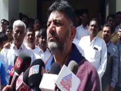 DK Shivakumar demands apology from Prime Minister over 'urban naxal' statement | DK Shivakumar demands apology from Prime Minister over 'urban naxal' statement