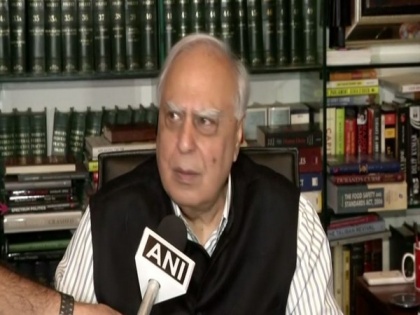 President's Rule in Maharashtra 'unfortunate' , shows Governers working on directions of Centre: Kapil Sibal | President's Rule in Maharashtra 'unfortunate' , shows Governers working on directions of Centre: Kapil Sibal