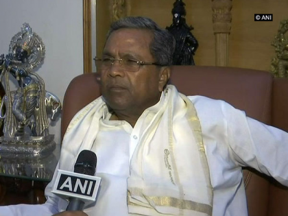 BJP distributing money in Sindhagi, Hanagal by-poll constituencies, alleges Siddaramaiah | BJP distributing money in Sindhagi, Hanagal by-poll constituencies, alleges Siddaramaiah