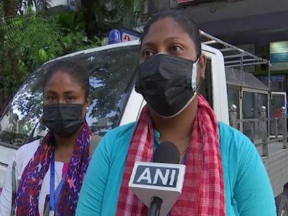 3 Siliguri women performing last rites to Covid, non-Covid bodies | 3 Siliguri women performing last rites to Covid, non-Covid bodies 3 Siliguri women performing last rites to Covid, non-Covid bodies | 3 Siliguri women performing last rites to Covid, non-Covid bodies