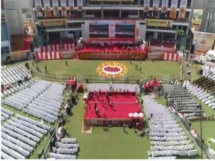 Sonia Gandhi, Akhilesh, religious leaders, industrialists invited to Yogi Adityanath's swearing-in ceremony | Sonia Gandhi, Akhilesh, religious leaders, industrialists invited to Yogi Adityanath's swearing-in ceremony Sonia Gandhi, Akhilesh, religious leaders, industrialists invited to Yogi Adityanath's swearing-in ceremony | Sonia Gandhi, Akhilesh, religious leaders, industrialists invited to Yogi Adityanath's swearing-in ceremony