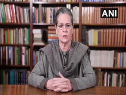 Sonia writes to PM Modi, seeks emergency welfare measures for construction workers | Sonia writes to PM Modi, seeks emergency welfare measures for construction workers