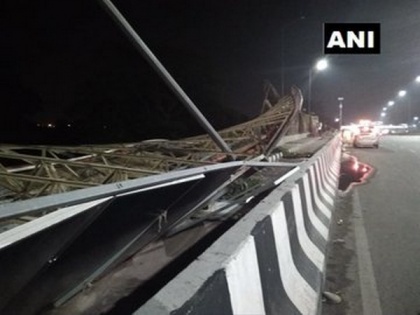 Solar power panels came crashing down after high-velocity winds hits Delhi-NCR | Solar power panels came crashing down after high-velocity winds hits Delhi-NCR