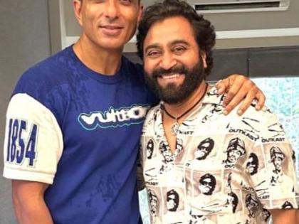 TPL Season 5: Sonu Sood named brand ambassador of Mumbai Leon Army | TPL Season 5: Sonu Sood named brand ambassador of Mumbai Leon Army TPL Season 5: Sonu Sood named brand ambassador of Mumbai Leon Army | TPL Season 5: Sonu Sood named brand ambassador of Mumbai Leon Army