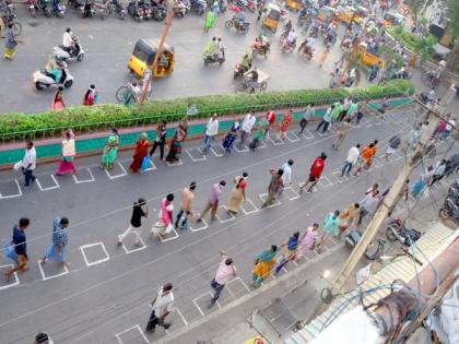 Markings drawn in Andhra's markets to maintain social distancing | Markings drawn in Andhra's markets to maintain social distancing