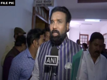 200 out of 342 from K'taka who attended gathering at Markaz in Nizamuddin quarantined: B Sriramulu | 200 out of 342 from K'taka who attended gathering at Markaz in Nizamuddin quarantined: B Sriramulu