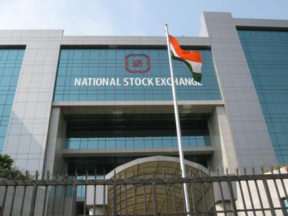 Nifty scales new peak of 15,690, Sensex at 52,232 | Nifty scales new peak of 15,690, Sensex at 52,232 Nifty scales new peak of 15,690, Sensex at 52,232 | Nifty scales new peak of 15,690, Sensex at 52,232