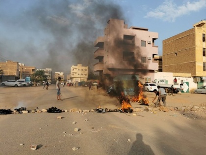 7 killed, 140 injured as Sudan's military fires on anti-coup protesters | 7 killed, 140 injured as Sudan's military fires on anti-coup protesters