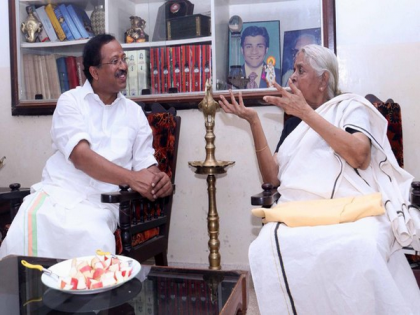 MoS Muraleedharan condoles death of Malayalam poet, activist Sugathakumari | MoS Muraleedharan condoles death of Malayalam poet, activist Sugathakumari MoS Muraleedharan condoles death of Malayalam poet, activist Sugathakumari | MoS Muraleedharan condoles death of Malayalam poet, activist Sugathakumari