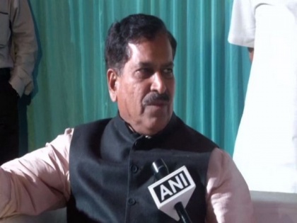 Union Minister Suresh Angadi tests positive for COVID-19 | Union Minister Suresh Angadi tests positive for COVID-19