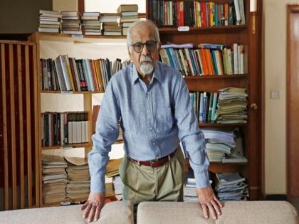 This is definitely bad publicity, says economist Surjit Bhalla on pollution in national capital | This is definitely bad publicity, says economist Surjit Bhalla on pollution in national capital This is definitely bad publicity, says economist Surjit Bhalla on pollution in national capital | This is definitely bad publicity, says economist Surjit Bhalla on pollution in national capital
