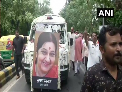 Mortal remains of Sushma Swaraj brought to BJP headquarters | Mortal remains of Sushma Swaraj brought to BJP headquarters