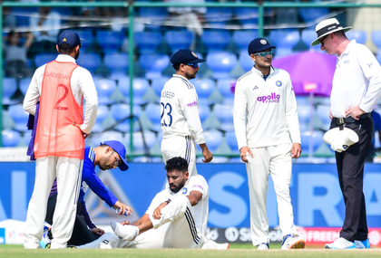 2nd Test: Siraj gets foot message in dugout after punishing spell in Delhi heat | 2nd Test: Siraj gets foot message in dugout after punishing spell in Delhi heat