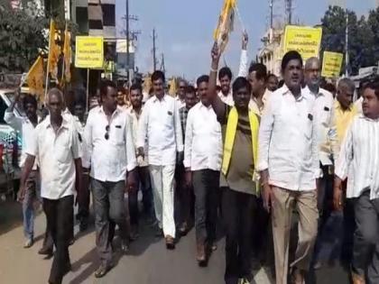 Andhra Pradesh: TDP stages protest against three capital proposal | Andhra Pradesh: TDP stages protest against three capital proposal