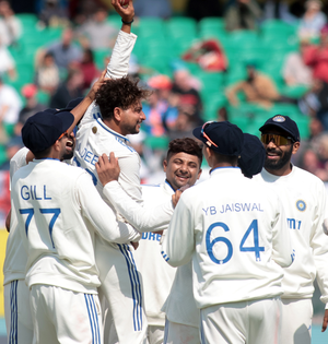 5th Test: Kuldeep’s five-wicket haul, Ashwin’s four scalps help India bowl out England for 218 | 5th Test: Kuldeep’s five-wicket haul, Ashwin’s four scalps help India bowl out England for 218