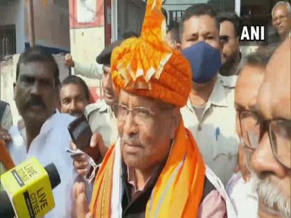 Bihar Deputy CM Tarkishore Prasad welcomed by BJP workers in Muzaffarpur | Bihar Deputy CM Tarkishore Prasad welcomed by BJP workers in Muzaffarpur Bihar Deputy CM Tarkishore Prasad welcomed by BJP workers in Muzaffarpur | Bihar Deputy CM Tarkishore Prasad welcomed by BJP workers in Muzaffarpur