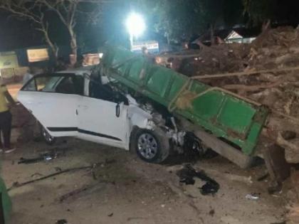 Three killed as car rams into tractor in Karnataka | Three killed as car rams into tractor in Karnataka