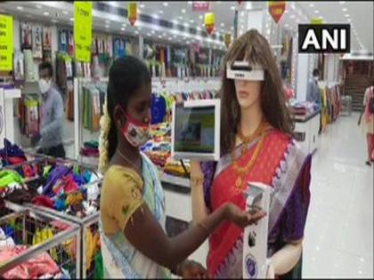 Humanoid robot 'Zafira' scans customers for masks, dispenses sanitiser at Tamil Nadu store | Humanoid robot 'Zafira' scans customers for masks, dispenses sanitiser at Tamil Nadu store Humanoid robot 'Zafira' scans customers for masks, dispenses sanitiser at Tamil Nadu store | Humanoid robot 'Zafira' scans customers for masks, dispenses sanitiser at Tamil Nadu store