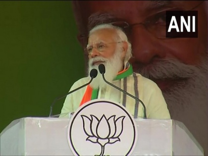 Opposition reduced itself to dynasty club: PM Modi attcks Congress, DMK | Opposition reduced itself to dynasty club: PM Modi attcks Congress, DMK