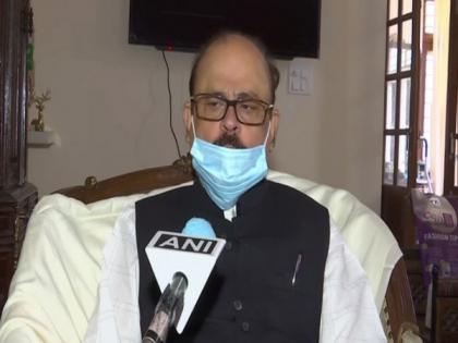 Didn't say loss in Bihar due to party leadership: Cong's Tariq Anwar | Didn't say loss in Bihar due to party leadership: Cong's Tariq Anwar Didn't say loss in Bihar due to party leadership: Cong's Tariq Anwar | Didn't say loss in Bihar due to party leadership: Cong's Tariq Anwar