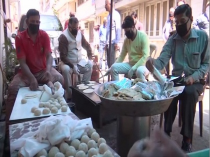No one should stay hungry: BJP's Tarun Chugh starts 'Roti bank' in Amritsar | No one should stay hungry: BJP's Tarun Chugh starts 'Roti bank' in Amritsar