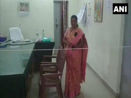 After farmer burns tehsildar to death, woman officer puts up rope barricade inside office in Andhra | After farmer burns tehsildar to death, woman officer puts up rope barricade inside office in Andhra