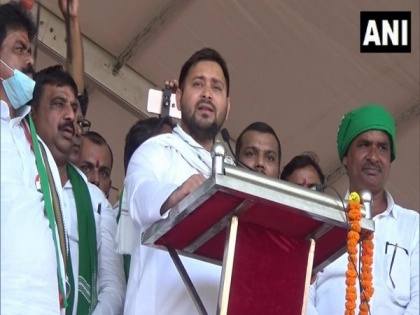 Nitish's govt lacked stability, even after majority he brought BJP to power through crooked means: Tejashwi | Nitish's govt lacked stability, even after majority he brought BJP to power through crooked means: Tejashwi