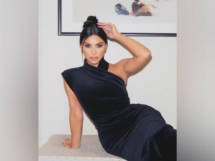 Kim Kardashian West take precautions against coronavirus | Kim Kardashian West take precautions against coronavirus Kim Kardashian West take precautions against coronavirus | Kim Kardashian West take precautions against coronavirus