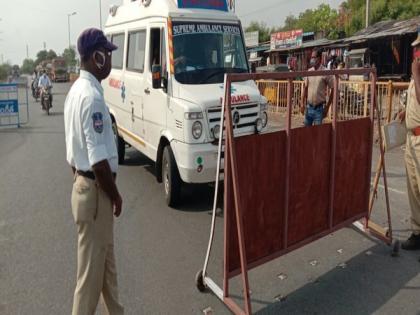 Telangana refuses entry to COVID patients from AP at border checkpoints | Telangana refuses entry to COVID patients from AP at border checkpoints