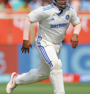 ‘Sarfaraz suddenly makes his case very strong’: Sanjay Manjrekar | ‘Sarfaraz suddenly makes his case very strong’: Sanjay Manjrekar